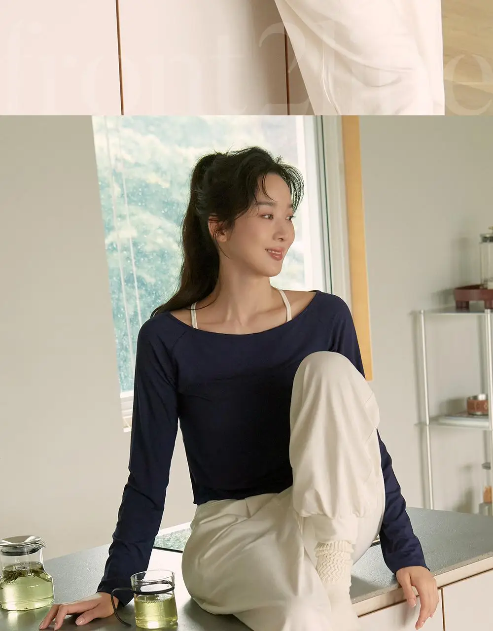 [이청아 착용] 프론투라인 반다 소프트 오프숄더 커버업 상세페이지 2
